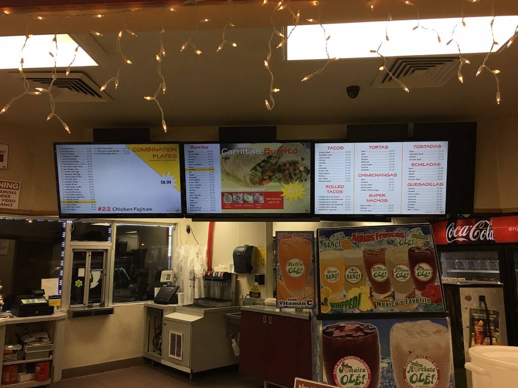 Los Betos Mexican Food | restaurant | 2910 E Speedway Blvd, Tucson, AZ 85716, USA | 5207950000 OR +1 520-795-0000