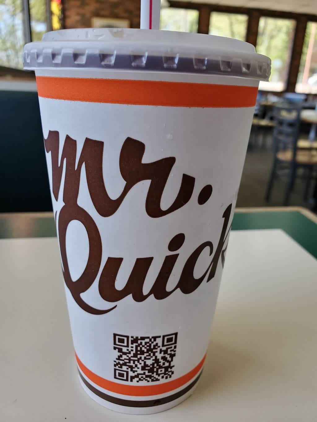 Mr Quick Drive-In | restaurant | 650 Whitehall Rd, Muskegon, MI 49445, USA | 2317444592 OR +1 231-744-4592