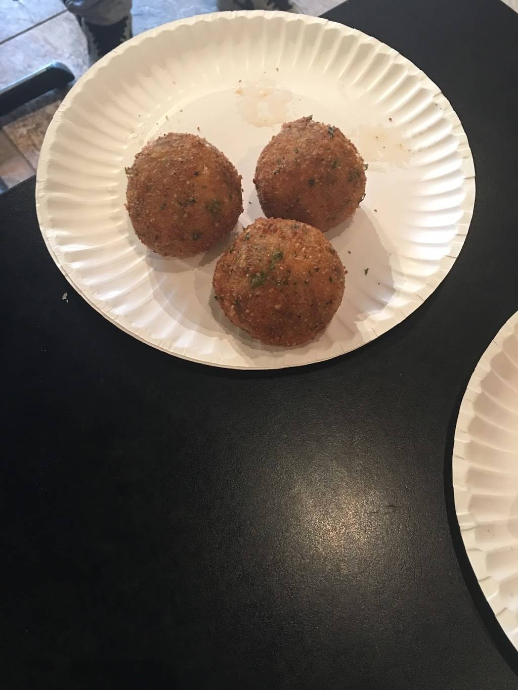 St. Augies Pizza | restaurant | 113 1/2 King St, St. Augustine, FL 32084, USA | 9044365998 OR +1 904-436-5998