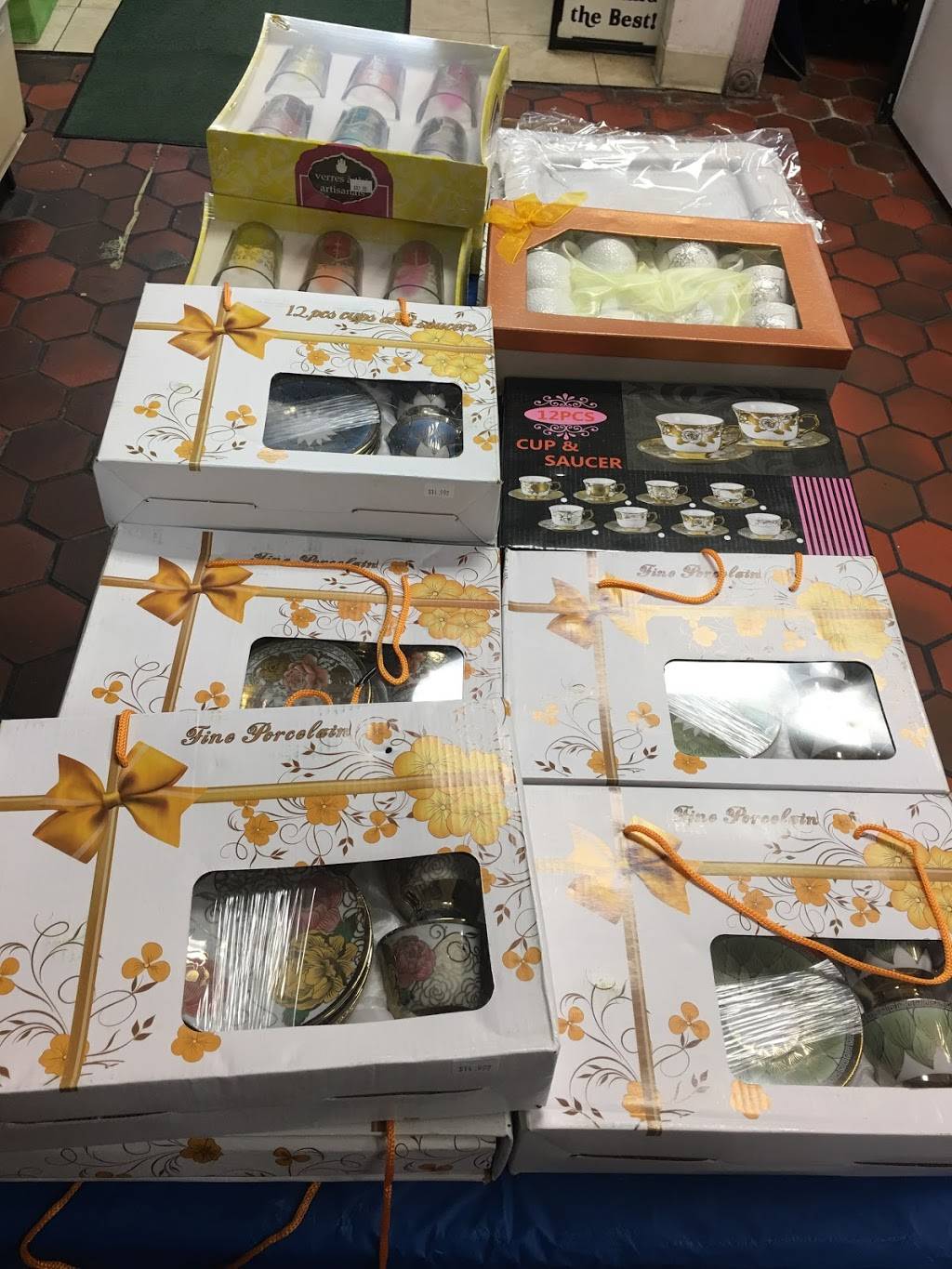 Atlas Market | restaurant | 223 Highland Ave, Malden, MA 02148, USA | 7813210120 OR +1 781-321-0120