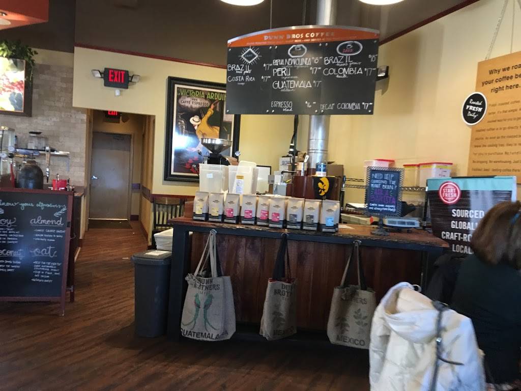 Dunn Brothers Coffee | bakery | Duck Creek location, 787 Middle Rd, Bettendorf, IA 52722, USA | 5633456099 OR +1 563-345-6099