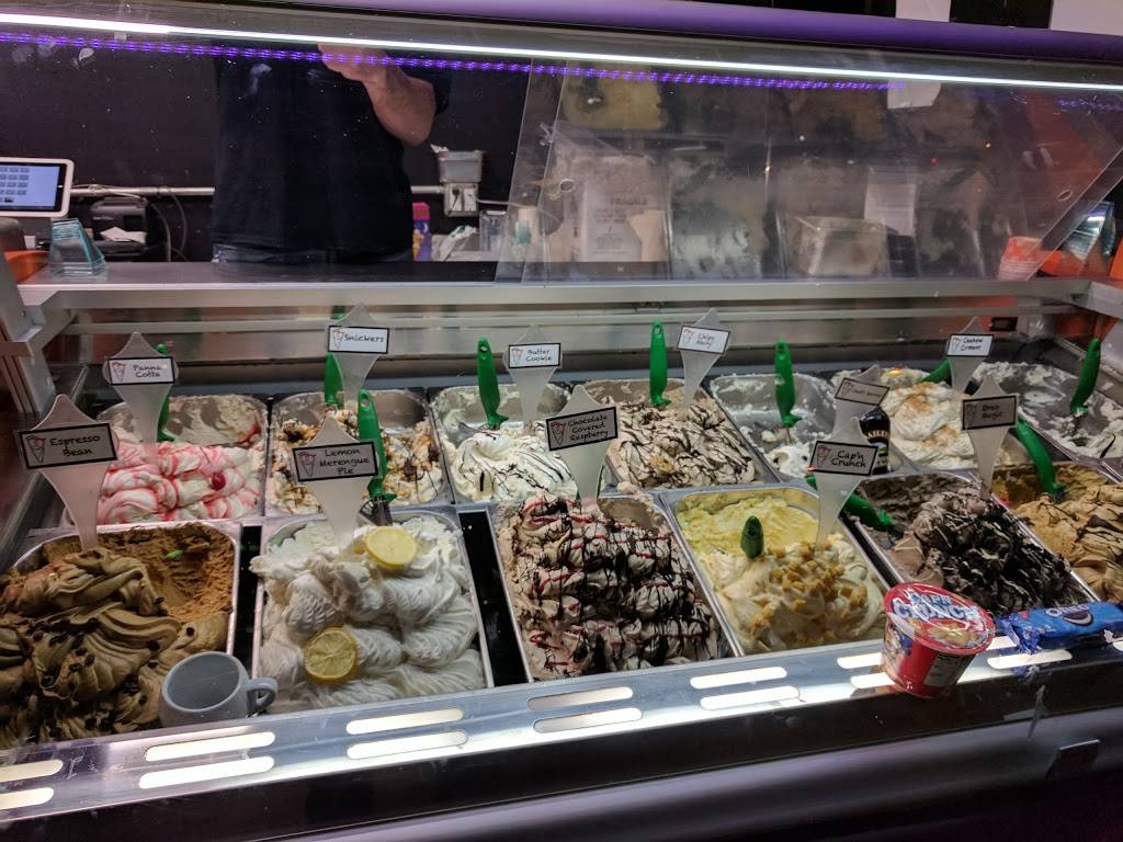 Screme Gelato Bar | restaurant | 176 W 94th St, New York, NY 10025, USA | 6468707798 OR +1 646-870-7798