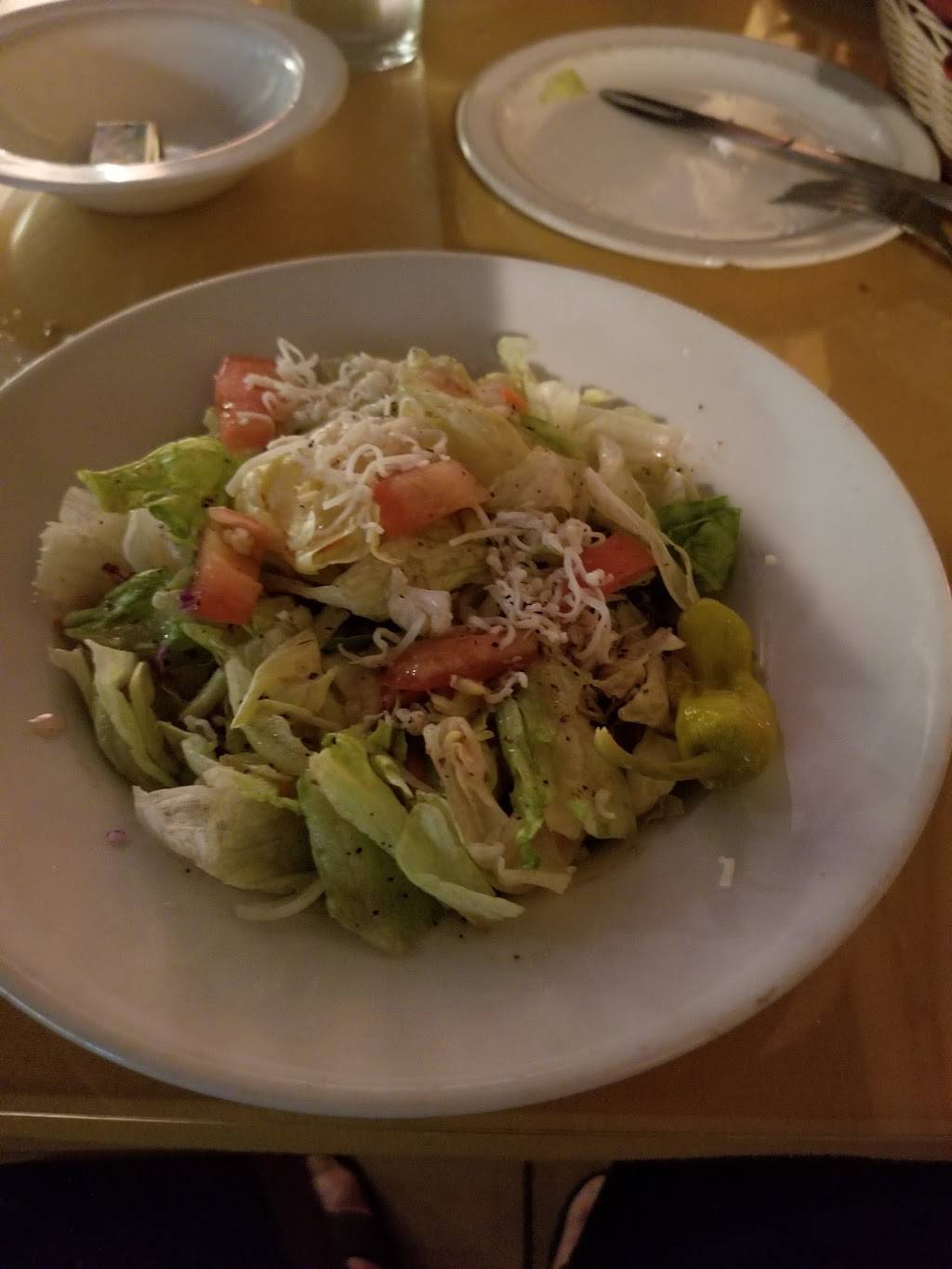 Di Ciccos Italian Restaurant | restaurant | 7038 N West Ave, Fresno, CA 93711, USA | 5594361650 OR +1 559-436-1650