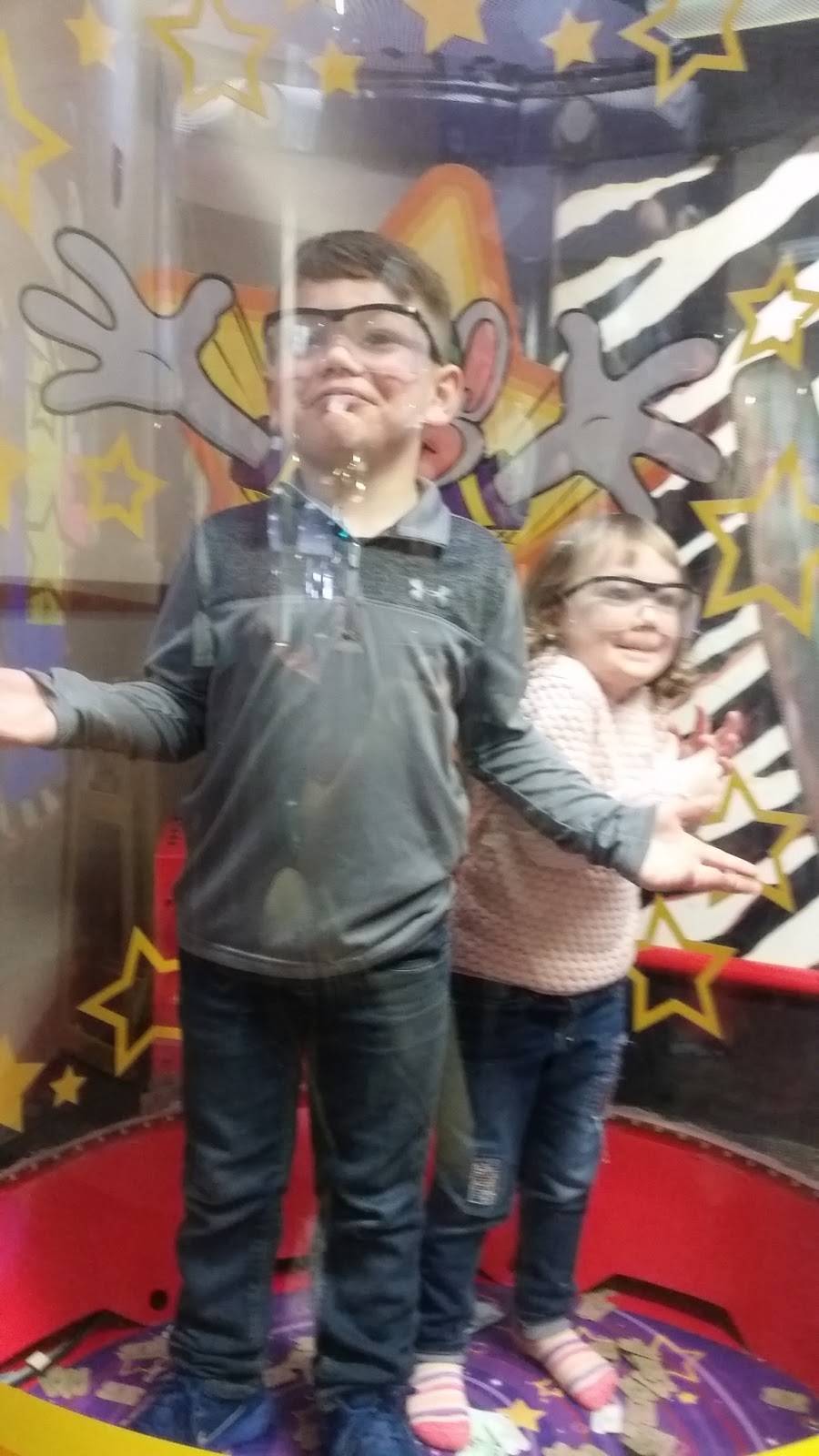 Chuck E. Cheeses | restaurant | 1611 W McGalliard Rd, Muncie, IN 47302, USA | 7652878740 OR +1 765-287-8740