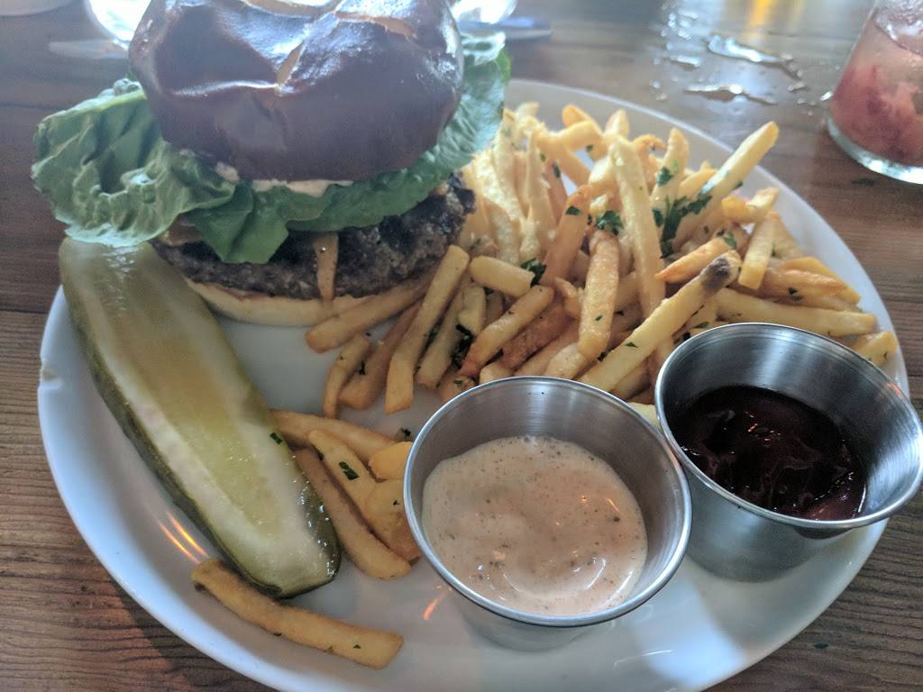 The Creek Eatery | restaurant | 5623 Silver Creek Valley Rd, San Jose, CA 95138, USA | 4084400944 OR +1 408-440-0944