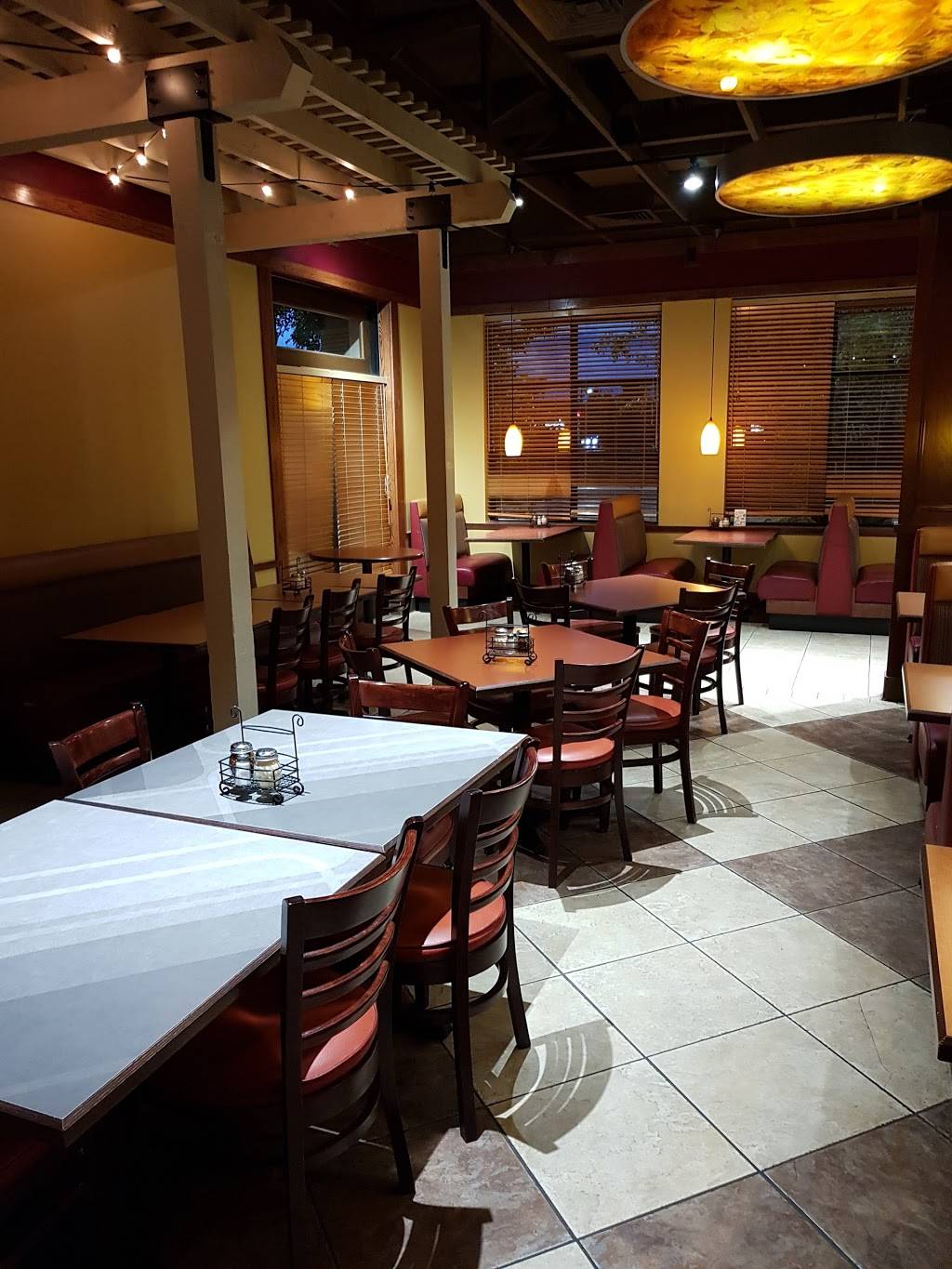 Pizza Hut | meal delivery | 350 Ridge Rd S, Wichita, KS 67209, USA | 3169419657 OR +1 316-941-9657