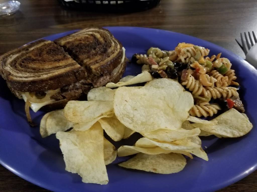 Bay Port Inn | restaurant | 827 Promenade St, Bay Port, MI 48720, USA | 9896569911 OR +1 989-656-9911