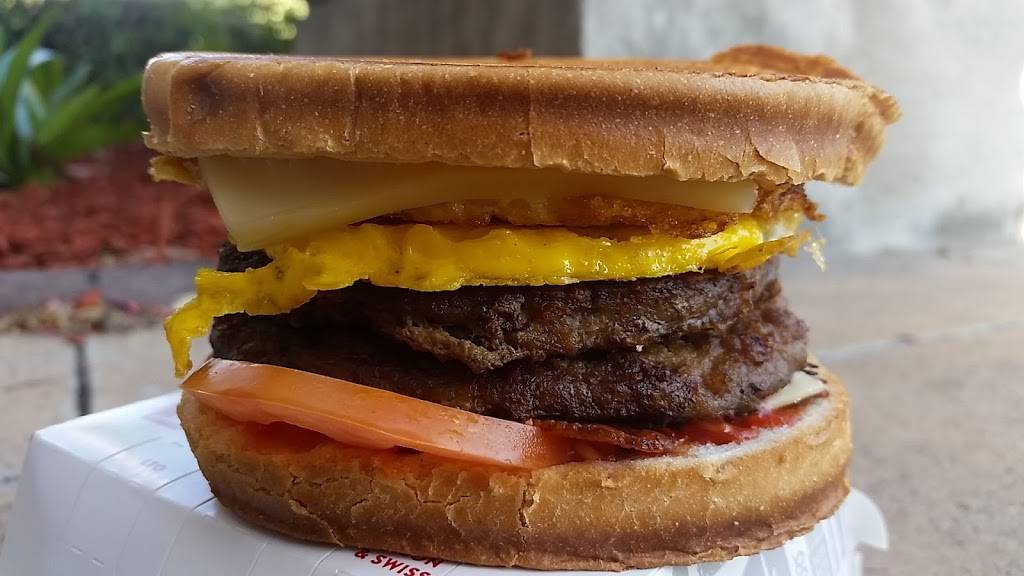 Jack in the Box | restaurant | 8840 Foothill Blvd, Rancho Cucamonga, CA 91730, USA | 9099443688 OR +1 909-944-3688