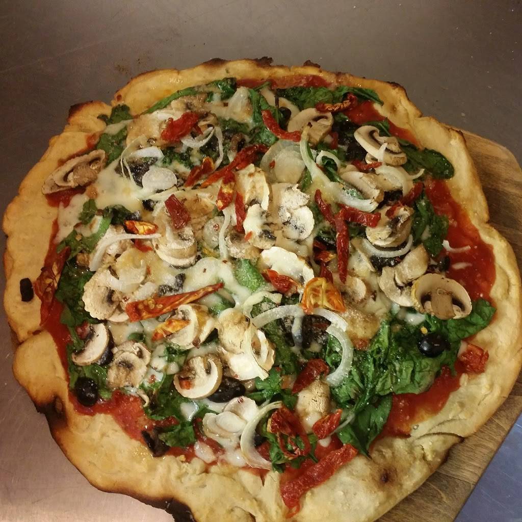 ROEBLING PIZZA | meal takeaway | 326 Roebling St, Brooklyn, NY 11211, USA | 7187825042 OR +1 718-782-5042