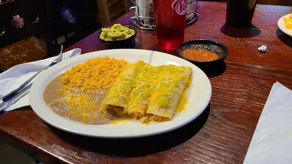 Volcanos Cantina and Grill | restaurant | 1400 12th Ave SE Suite 348, Norman, OK 73071, USA | 4058572842 OR +1 405-857-2842