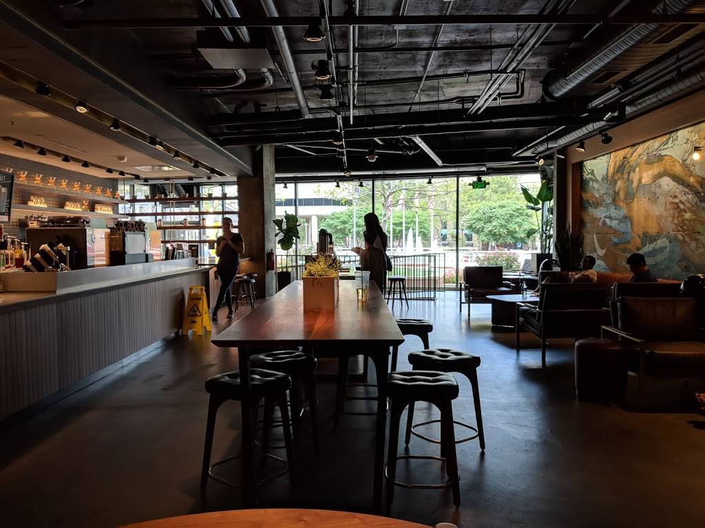 Starbucks | cafe | 1 Bethesda Metro Center, Bethesda, MD 20814, USA | 3016541573 OR +1 301-654-1573