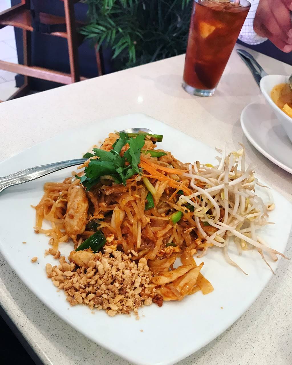 Thai Spice | restaurant | 460 W 19th St, Houston, TX 77008, USA | 7138809992 OR +1 713-880-9992