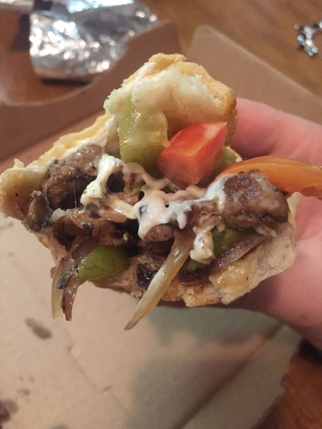 Vanier Pizza & Subs | restaurant | 201 Marier Ave, Vanier, ON K1L 5R7, Canada | 6137424411 OR +1 613-742-4411