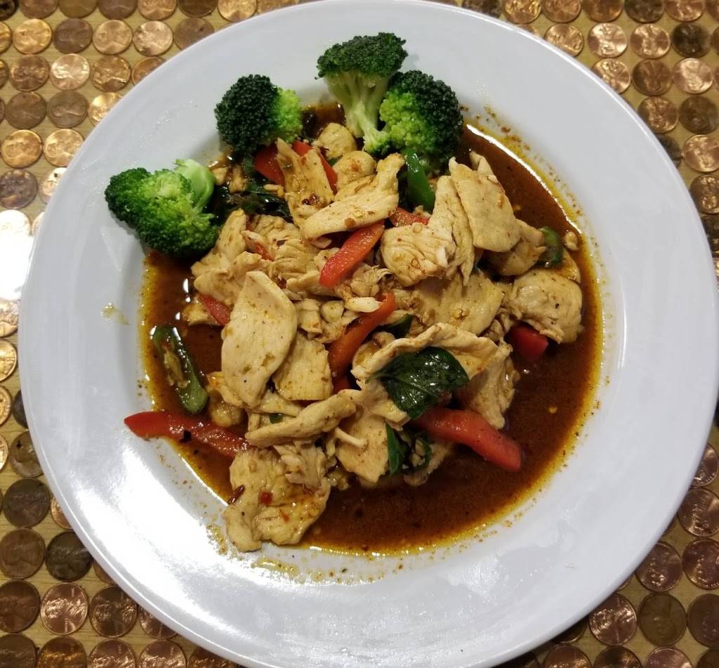 Sweet Basil Thai Cuisine | restaurant | 24 W Main St, Berryville, VA 22611, USA | 5409556234 OR +1 540-955-6234