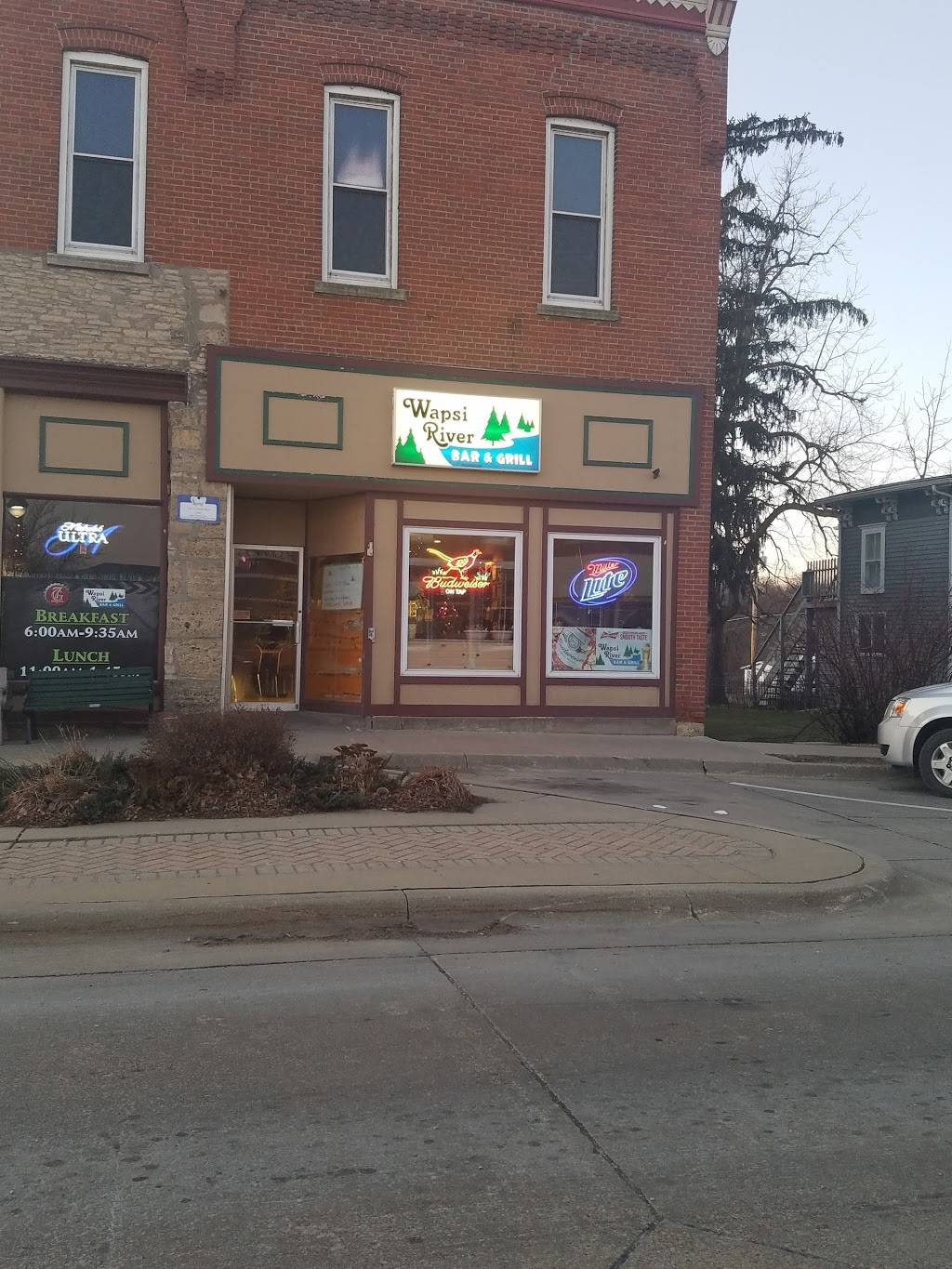 Wapsi Bar & Grill | restaurant | 347 E Main St, Central City, IA 52214, USA | 3194386866 OR +1 319-438-6866