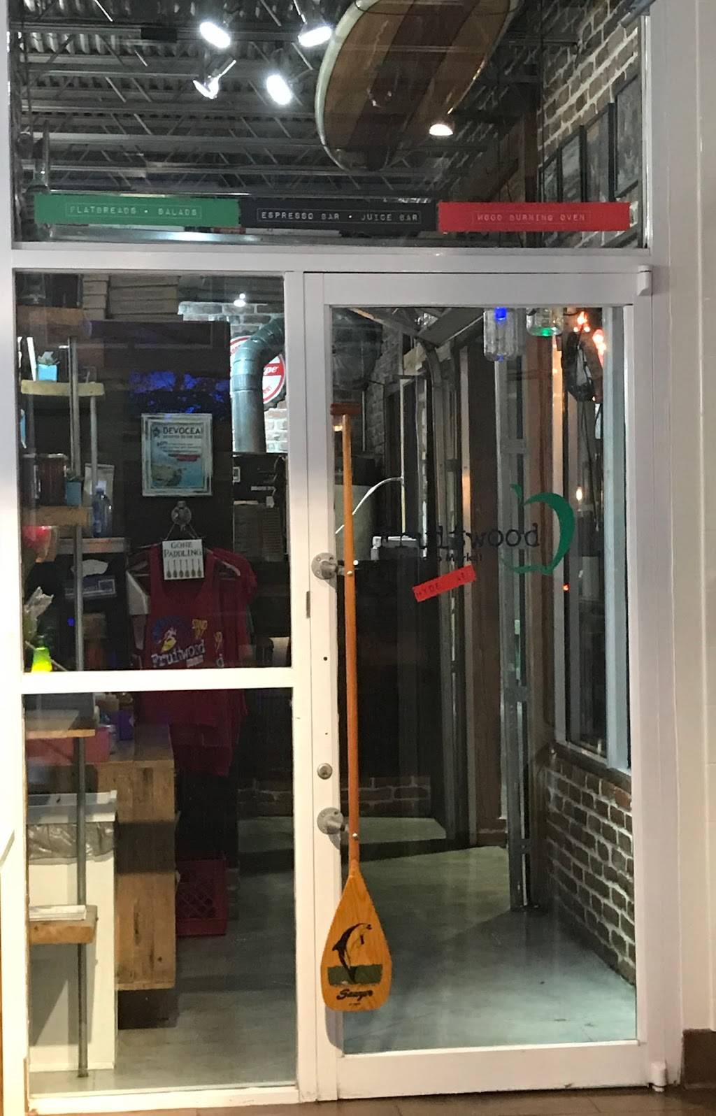 Fruitwood Stand Up Market | restaurant | 2203 W Swann Ave, Tampa, FL 33606, USA | 8132547500 OR +1 813-254-7500