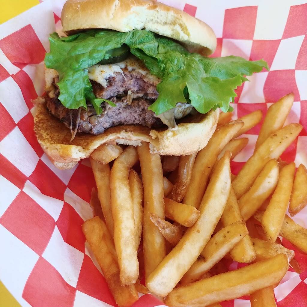 Teddys Bigger Burgers | restaurant | 324 E Washington St, Iowa City, IA 52240, USA | 3193546888 OR +1 319-354-6888