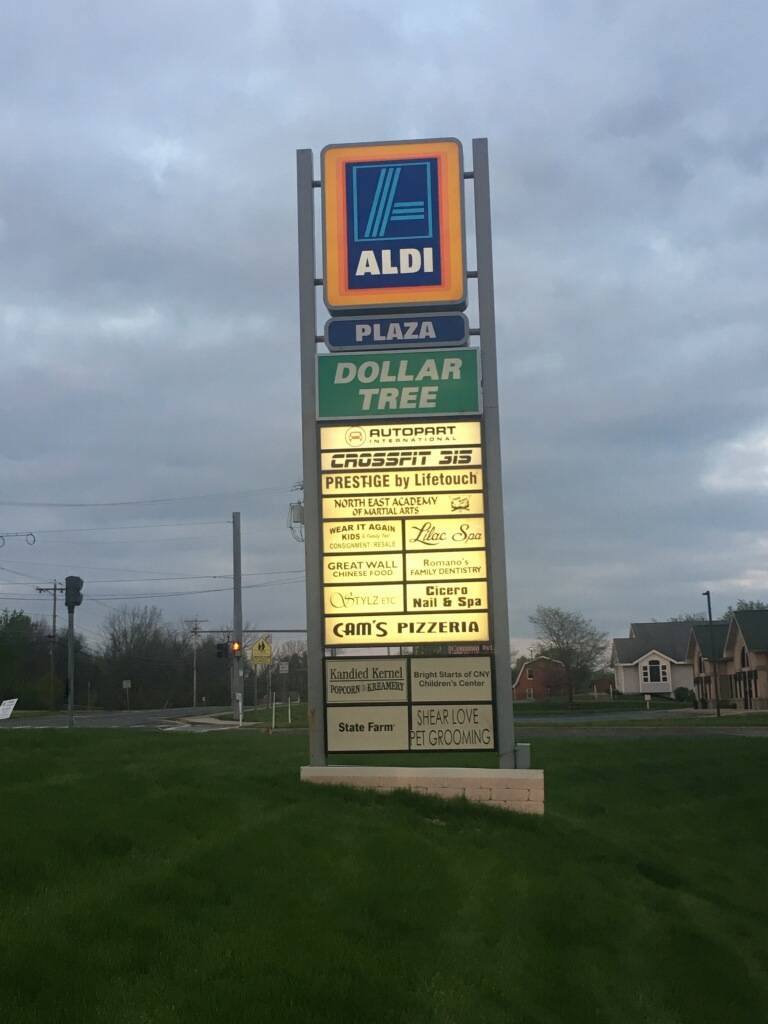 Cams Pizzeria | restaurant | Aldi Plaza,5962, NY-31, Cicero, NY 13039, USA | 3156982267 OR +1 315-698-2267