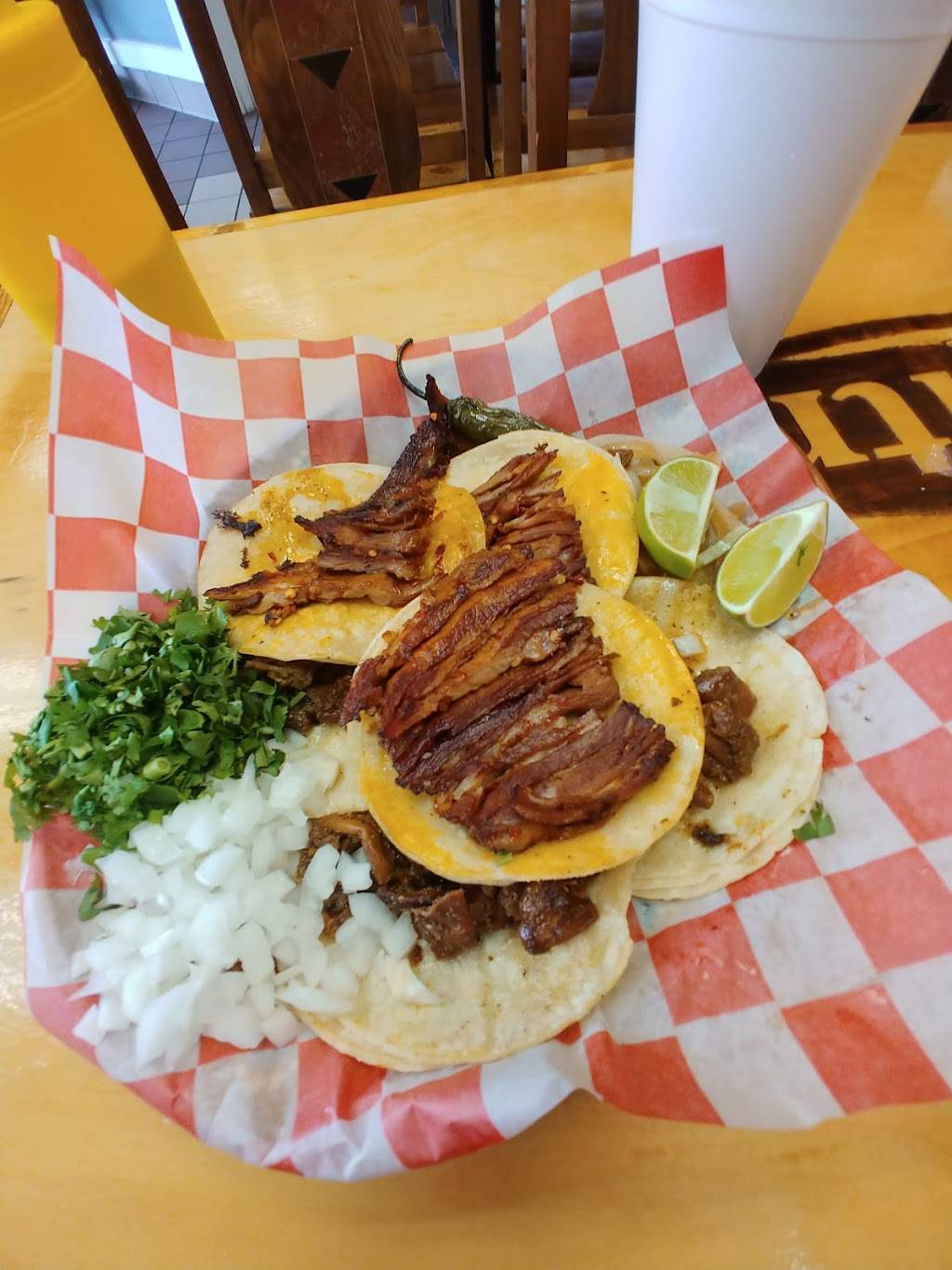 El Patron Tacos Y Tortas | restaurant | 1050 N University Dr, Fort Worth, TX 76114, USA | 8176243744 OR +1 817-624-3744