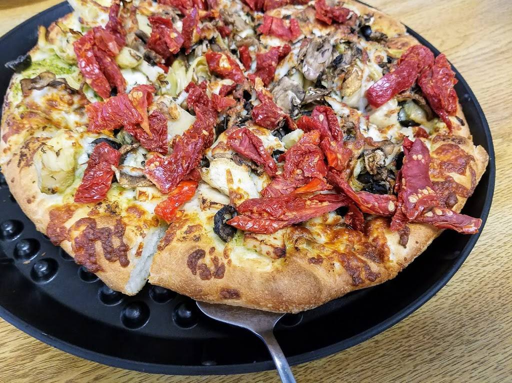 Strattons Pizzeria | restaurant | 330 S Lincoln Way, Galt, CA 95632, USA | 2092517590 OR +1 209-251-7590