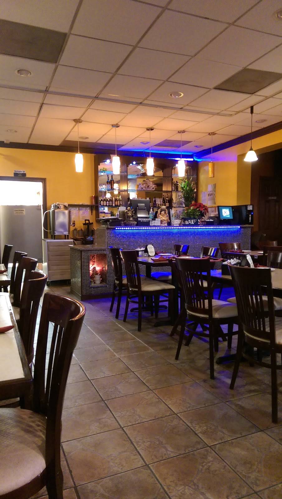 Viet Aroma | restaurant | 165 Glyndon St SE, Vienna, VA 22180, USA | 7038656664 OR +1 703-865-6664