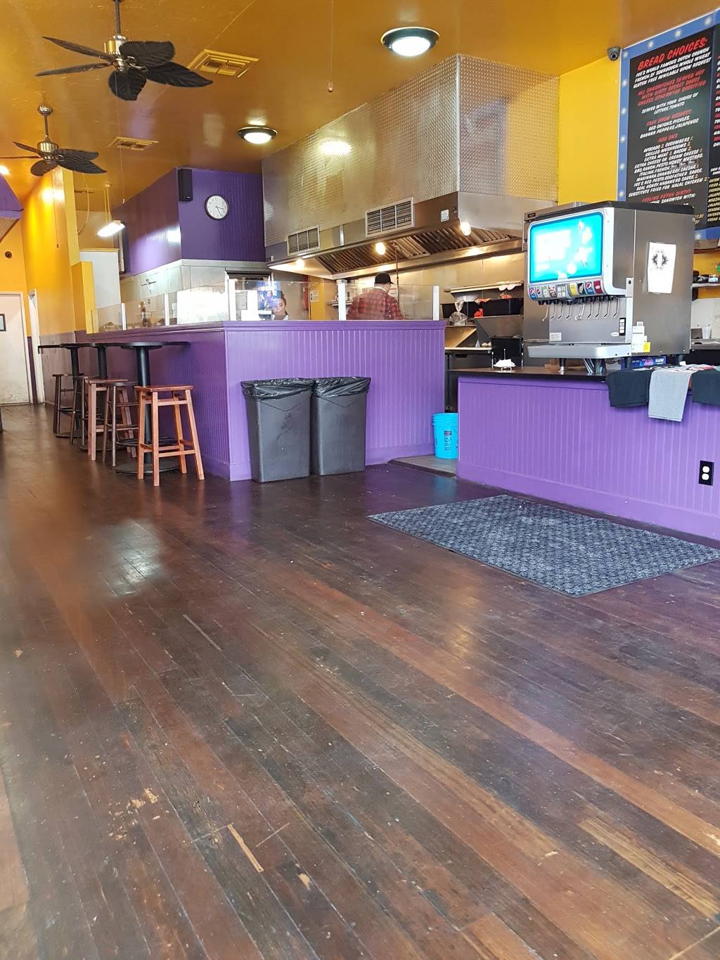 Ikes Place | restaurant | 648 W 5th St, Chico, CA 95928, USA | 5309243171 OR +1 530-924-3171