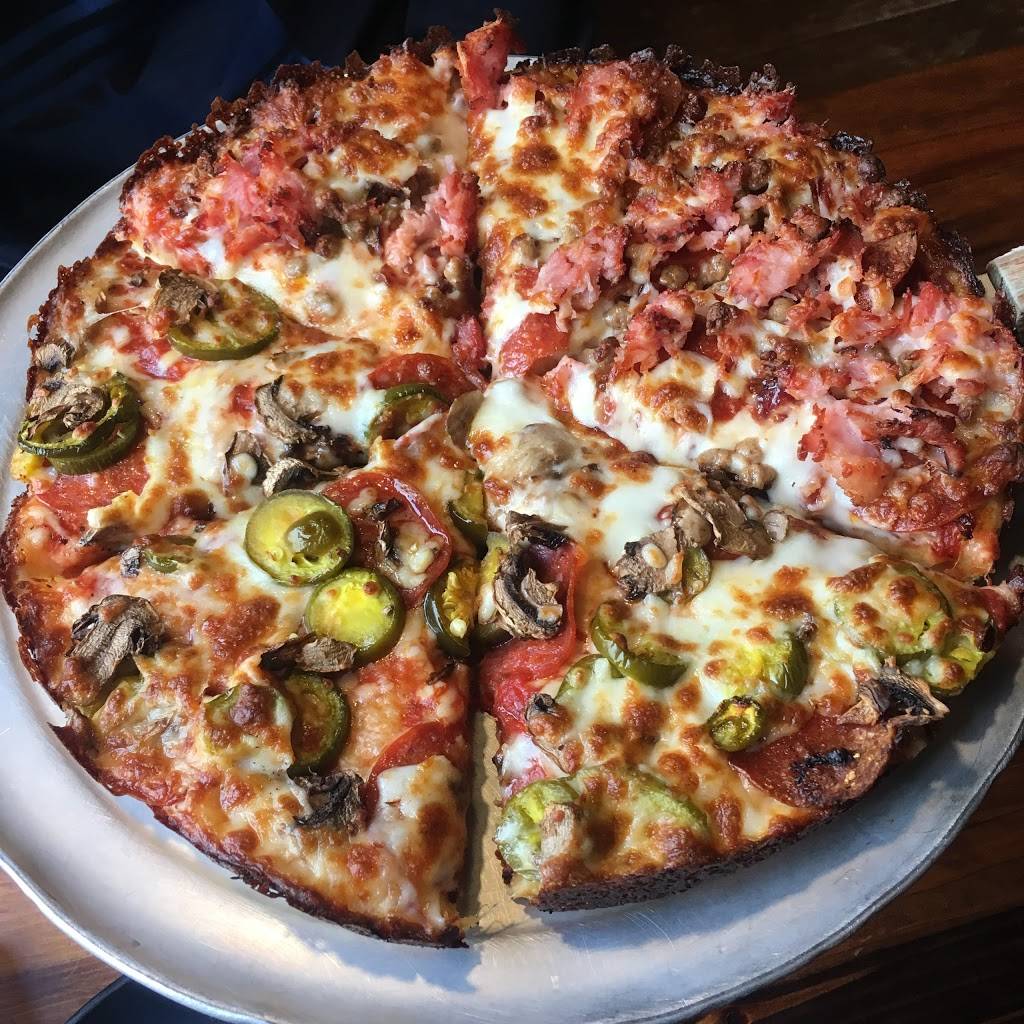 Mother Bears Pizza Campus | restaurant | 1428 E 3rd St, Bloomington, IN 47401, USA | 8123324495 OR +1 812-332-4495