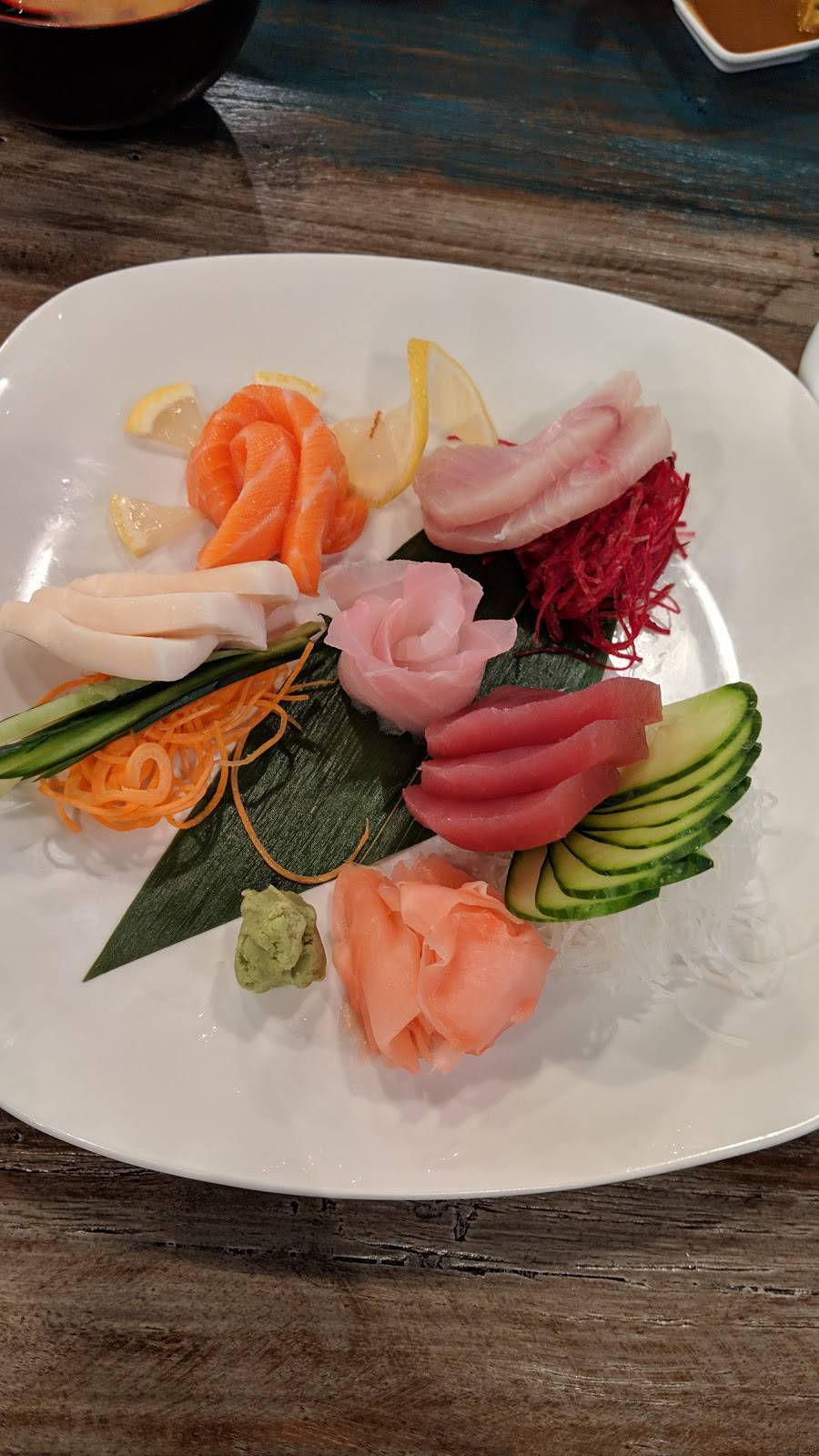 Taeji Sushi Japanese Restaurant | restaurant | 8326 Old Keene Mill Rd, West Springfield, VA 22152, USA | 7035698888 OR +1 703-569-8888