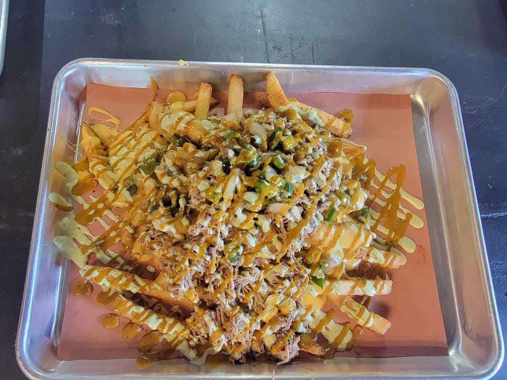 The Butt Hutt Smokehouse | restaurant | 3210 Roosevelt Blvd, Jacksonville, FL 32205, USA | 9045035985 OR +1 904-503-5985