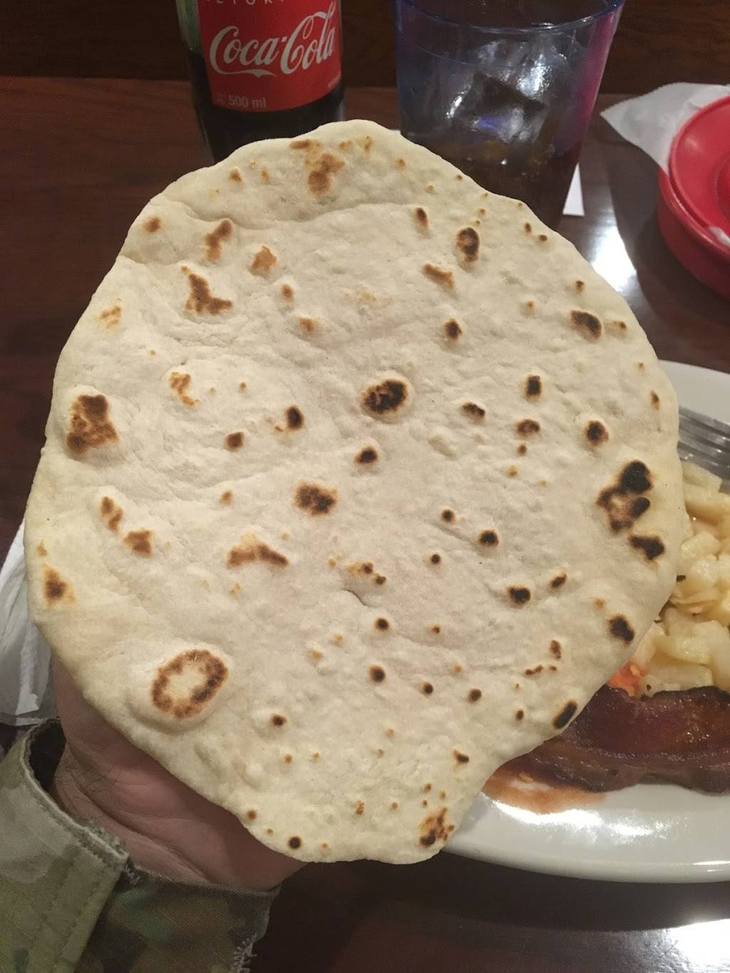 Restaurante La Morenita | restaurant | 750 Porter St, San Antonio, TX 78210, USA | 2105343790 OR +1 210-534-3790