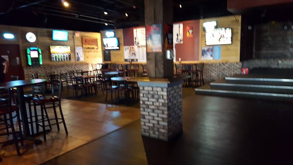 Pirates Den Bar and Grill | restaurant | 3670 Werk Rd #6, Cincinnati, OH 45248, USA | 5133473900 OR +1 513-347-3900