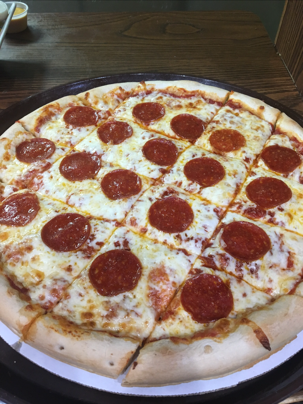 Blaze Pub & Grub | restaurant | 1920 E 53rd St, Anderson, IN 46013, USA | 7656429336 OR +1 765-642-9336