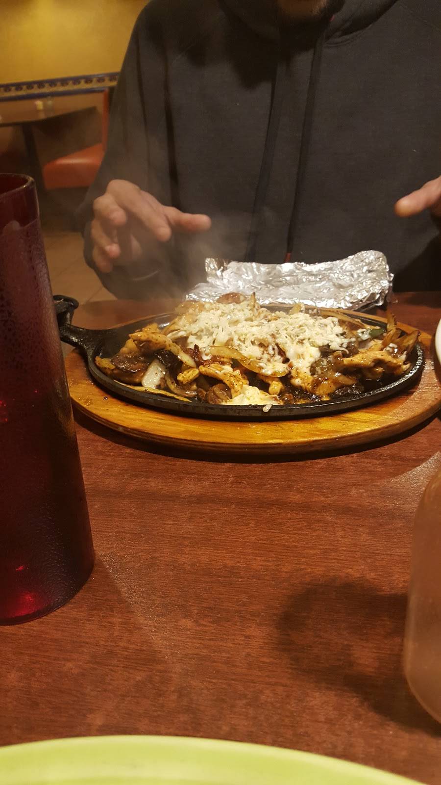 Mi Pueblito | restaurant | 144 Elks Lodge Rd, Huntingdon, TN 38344, USA | 7319860050 OR +1 731-986-0050