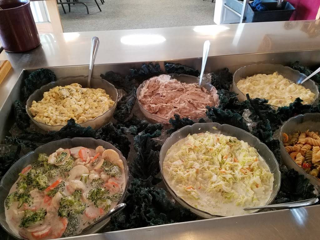 Daves Restaurant | restaurant | 809 S Grand Ave, Charles City, IA 50616, USA | 6412287162 OR +1 641-228-7162