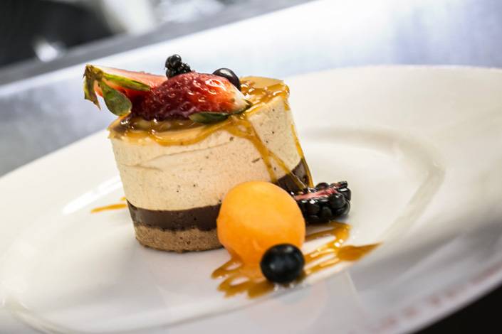 SHAKER Cuisine & Mixologie | restaurant | 2360 Ch Ste-Foy, Québec, QC G1V 4H2, Canada | 4186507665 OR +1 418-650-7665