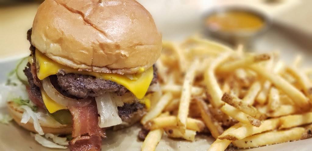 Buffalo Wild Wings | meal takeaway | 1046 Ridge Rd, Webster, NY 14580, USA | 5852179446 OR +1 585-217-9446