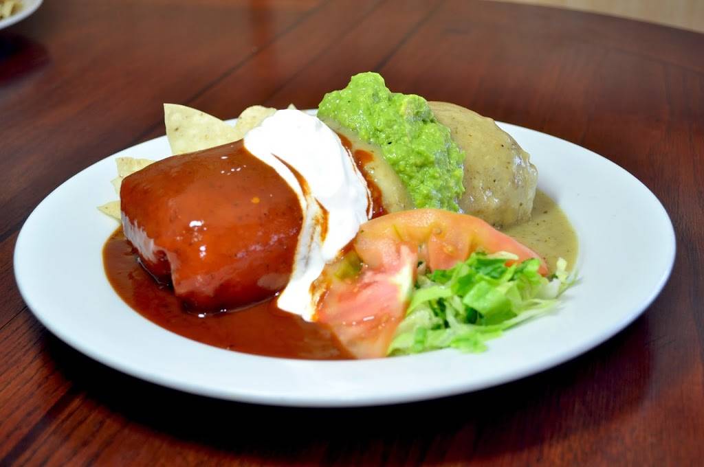 El Chile Relleno Mexican Grill | restaurant | 25098 Marguerite Pkwy, Mission Viejo, CA 92692, USA | 9494550500 OR +1 949-455-0500