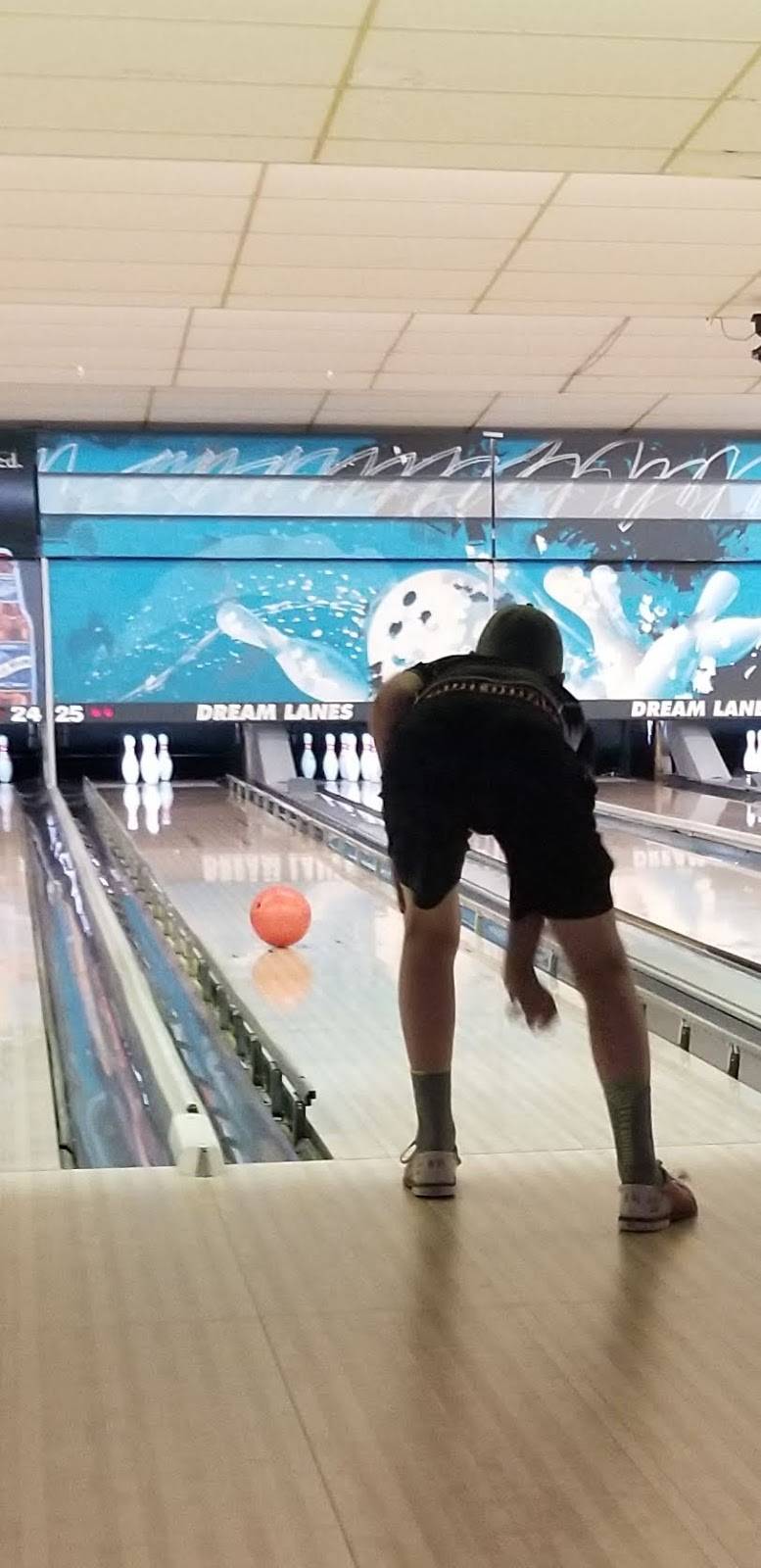 Dream Lanes | restaurant | 13 Atlas Ct, Madison, WI 53714, USA | 6082213596 OR +1 608-221-3596