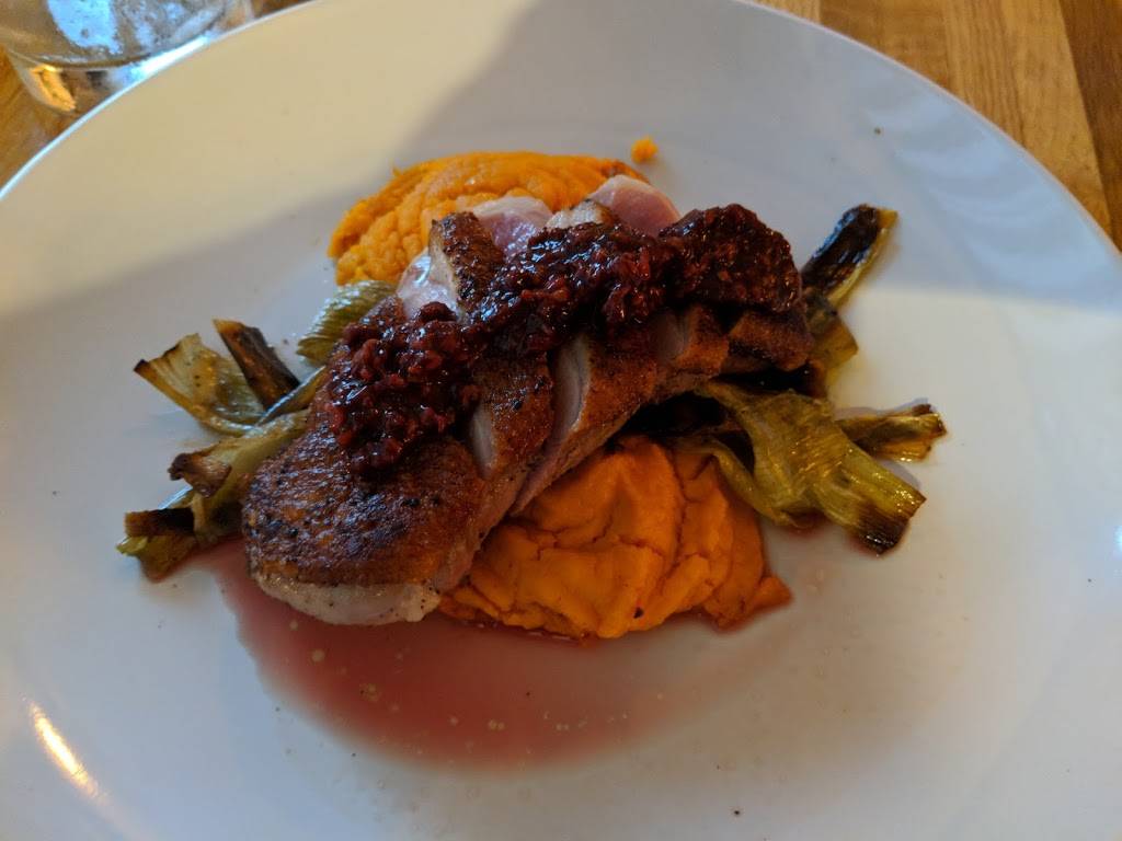 The Stables | restaurant | 201 N Belmont Ave, Richmond, VA 23221, USA | 8045889231 OR +1 804-588-9231