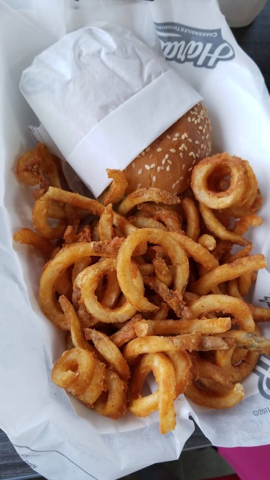 Hardees | restaurant | 230 S 8th St, Medford, WI 54451, USA | 7157485115 OR +1 715-748-5115