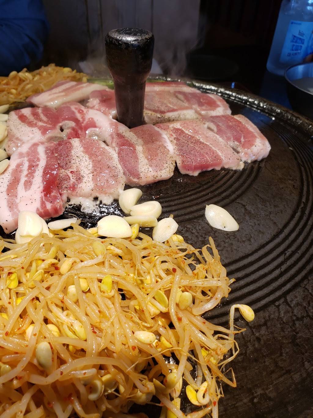 Waco Honey Pig | restaurant | 7212 Orangethorpe Ave, Buena Park, CA 90621, USA | 7147394504 OR +1 714-739-4504