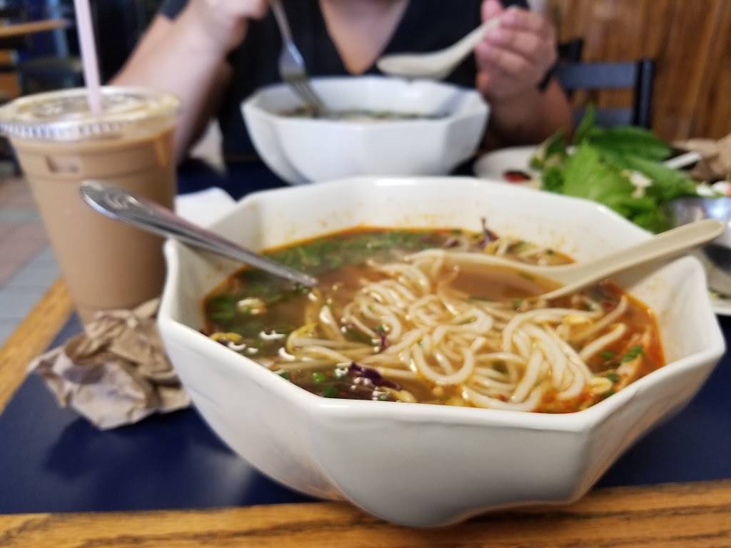 Pho Tan Mai | restaurant | 3201 S Main St, Stafford, TX 77477, USA | 8325391348 OR +1 832-539-1348