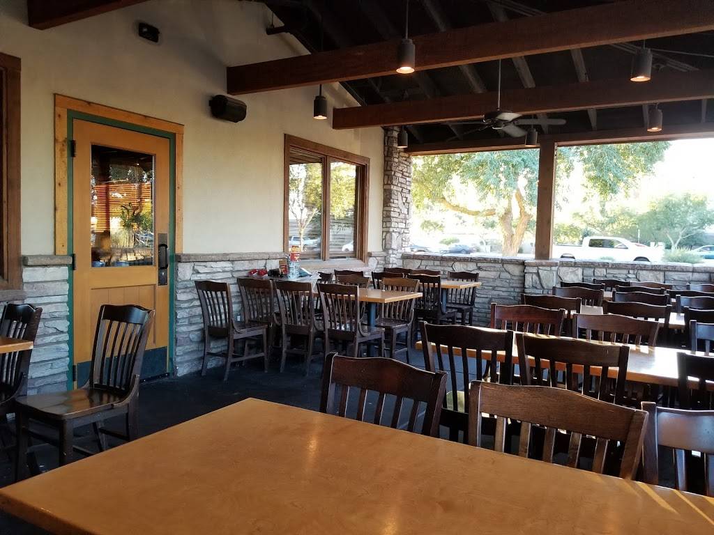 Texas Roadhouse | restaurant | 3961 S Gilbert Rd, Gilbert, AZ 85296, USA | 4807267427 OR +1 480-726-7427