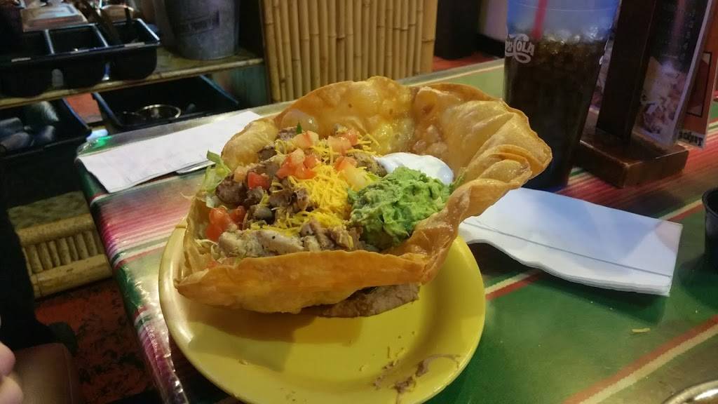 Taco Hut | restaurant | 9451 Foothill Blvd, Rancho Cucamonga, CA 91730, USA | 9099806202 OR +1 909-980-6202