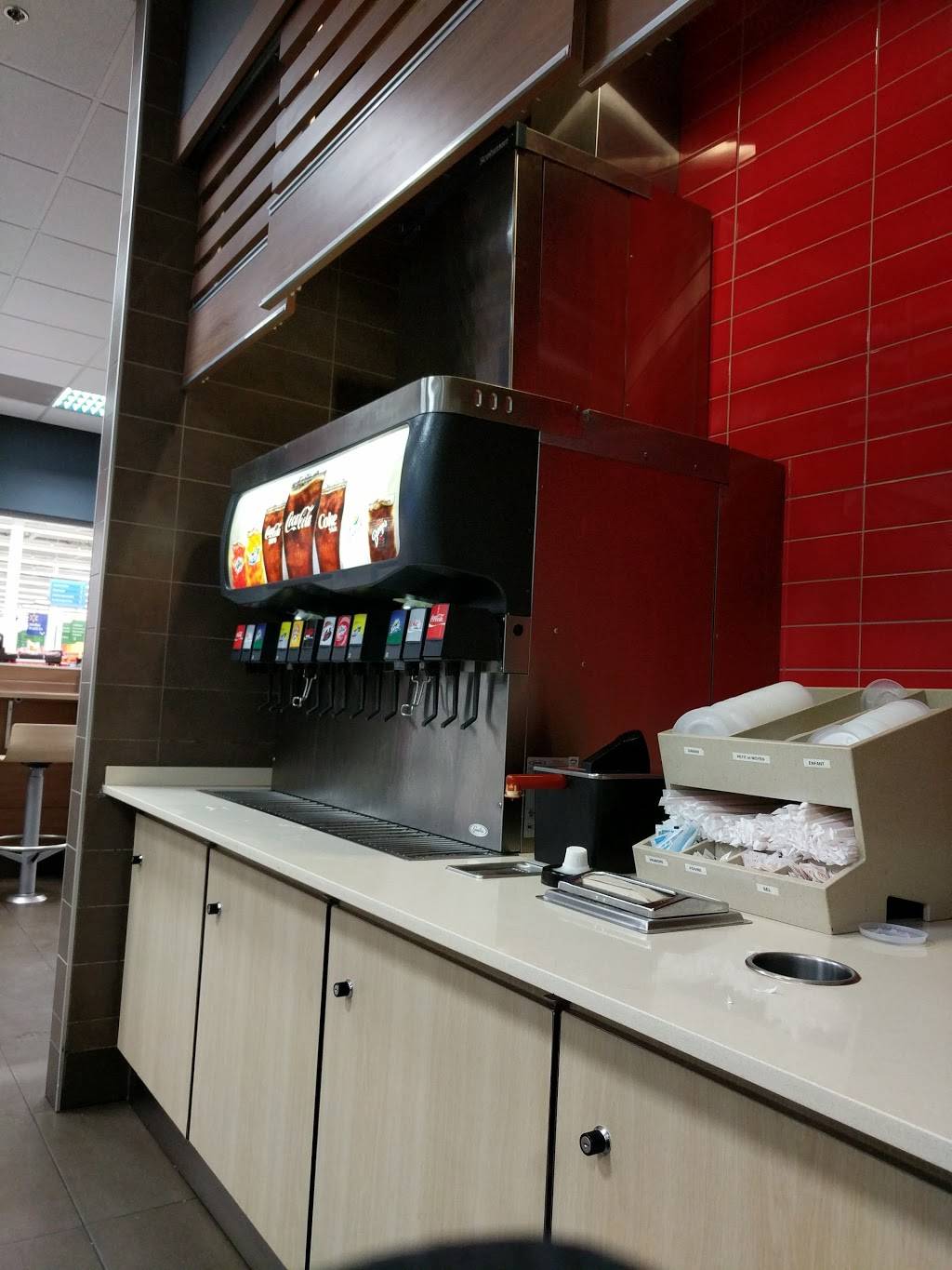 McDonalds | cafe | Wal-Mart - Carrefour, 4520 Boulevard des Récollets, Trois-Rivières, QC G9A 4N2, Canada | 8193735408 OR +1 819-373-5408