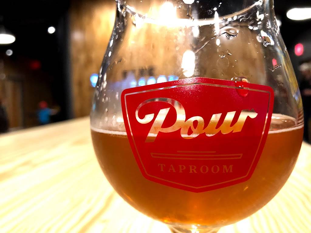 Pour Taproom St. Pete | restaurant | 225 2nd Ave N, St. Petersburg, FL 33701, USA | 7274406677 OR +1 727-440-6677