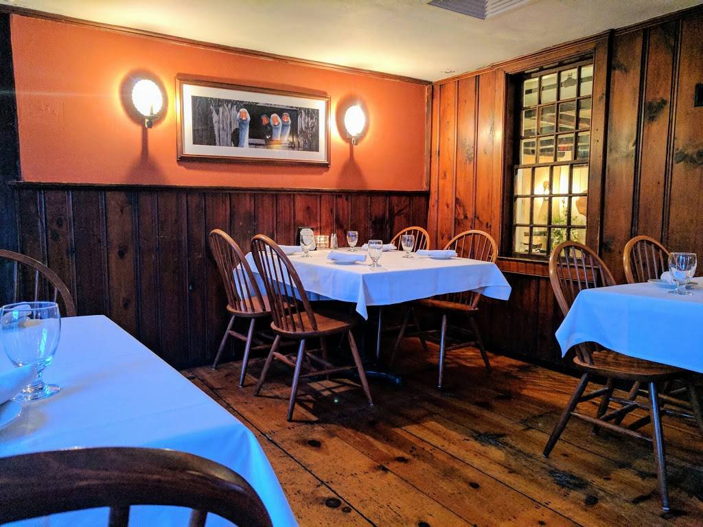 The Sun Tavern | restaurant | 500 Congress St, Duxbury, MA 02332, USA | 7818371027 OR +1 781-837-1027