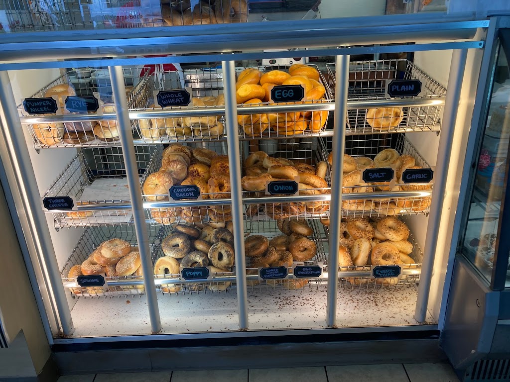 Bluegrass Bagels | bakery | 100 Dickens Rd, Fuquay-Varina, NC 27526, USA | 9192854980 OR +1 919-285-4980