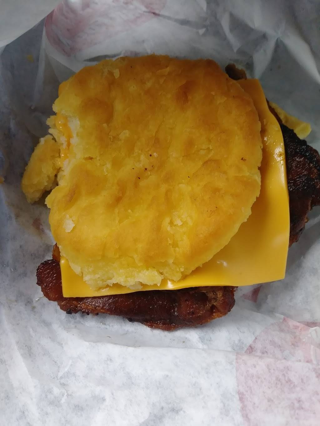 Dairy Queen Grill & Chill | restaurant | 606 W Broadway St, Lawrenceburg, KY 40342, USA | 5028399972 OR +1 502-839-9972