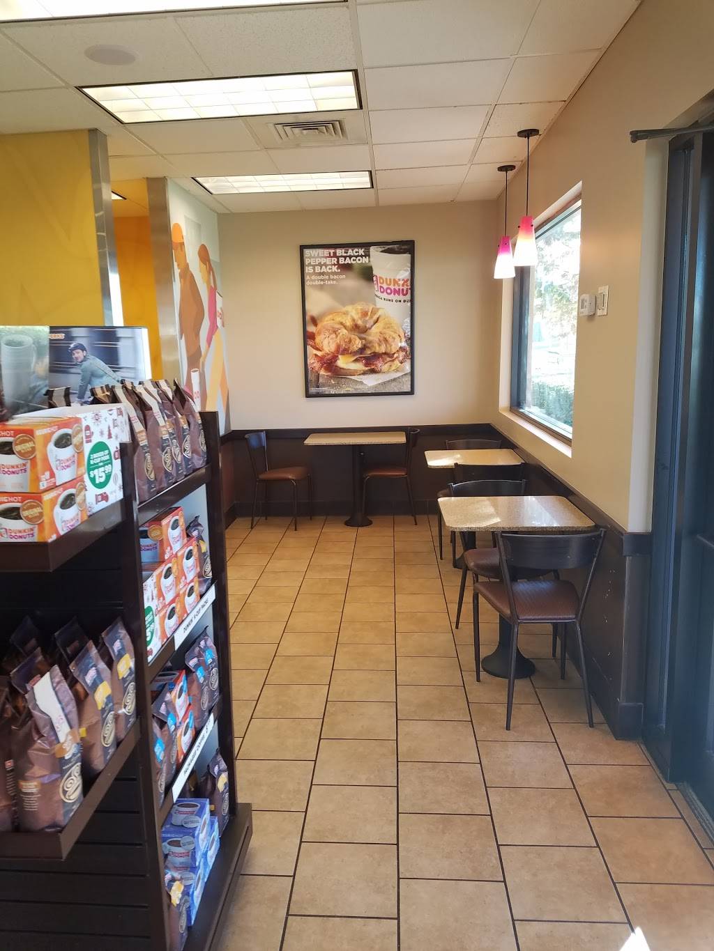 Dunkin Donuts | cafe | 3850 34th St S, St. Petersburg, FL 33711, USA | 7278677000 OR +1 727-867-7000